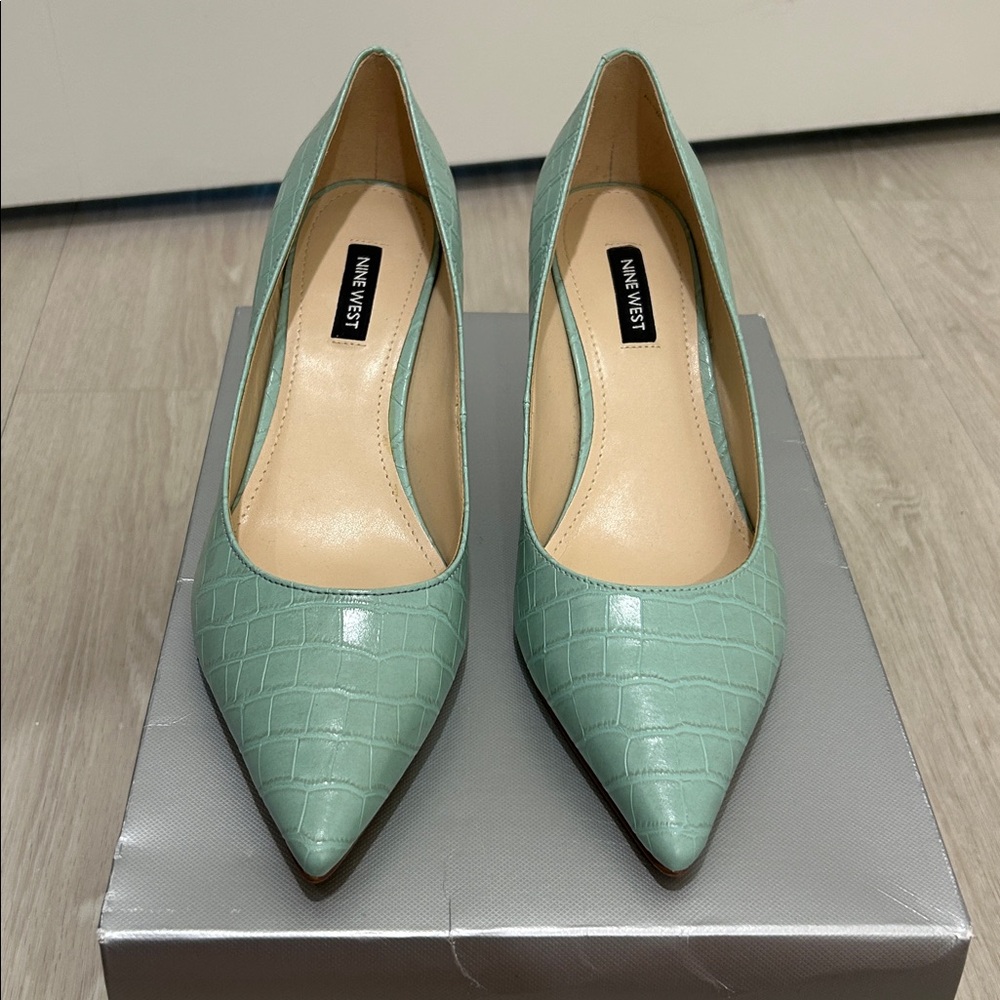 Nine West Mint Green Croc-Embossed Pointed Toe Heels